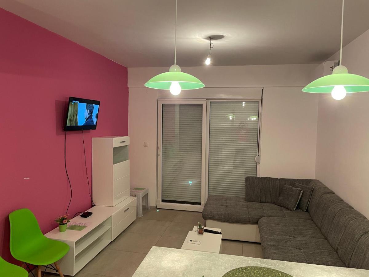 Naki Apartmani بودغوريتْسا المظهر الخارجي الصورة