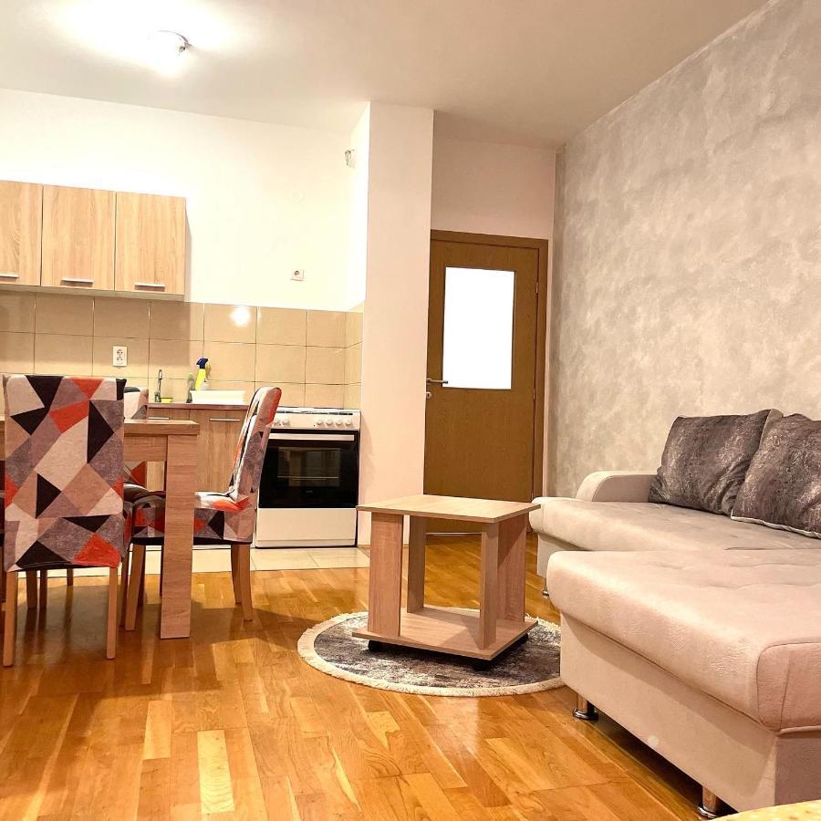 Naki Apartmani بودغوريتْسا المظهر الخارجي الصورة