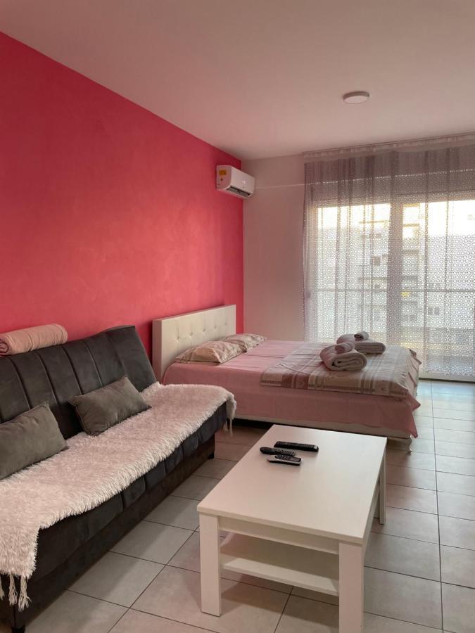 Naki Apartmani بودغوريتْسا المظهر الخارجي الصورة