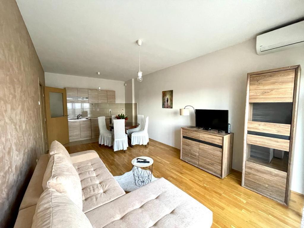 Naki Apartmani بودغوريتْسا المظهر الخارجي الصورة